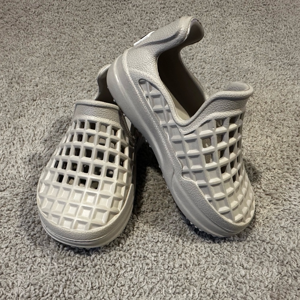 Kids Gray Slip-On Water Shoes